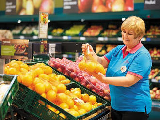 Tesco podáva pomocnú ruku seniorom  v čase koronakrízy