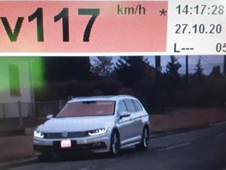 V obci Sekule vodičovi namerala rýchlosť 117 km/h