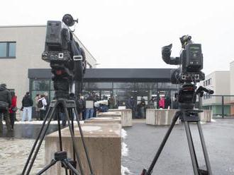 Slovinskí novinári obviňujú vládu zo zneužitia krízy na mediálne útoky