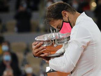 Nadal si po triumfu v Paříži vyslechl pochvalu od Federera. Ukončí sezonu?