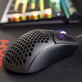 HyperX Pulsefire Haste: lehká herní myš se symetrickým tělem