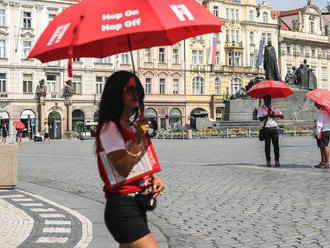 Hotely a cestovní kanceláře zavírají. Krizi 