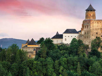 Vstupné na Ľubovniansky hrad a do skanzenu pre deti a dospelých.