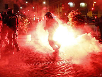 Tisíce ľudí v Lipsku protestovali proti pandemickým opatreniam