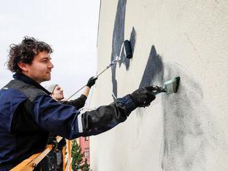 Aby byl důvod jít se sem podívat. Na zdech brněnského Bronxu vznikají obří malby