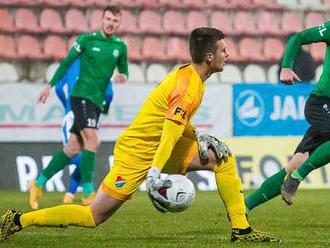 Snový debut ostravského brankáře. Slavil pokřikem Banik, pi.., Banik, pi.., FCB