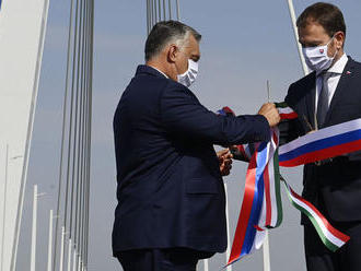 Orbán zneužíva V4. Slovensko to odmietlo