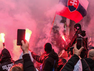 Protesty v uliciach proti Matovičovým zákazom. Vyčistíme to od podlahy, odkázal premiér