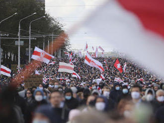 Na protestoch v Bielorusku zadržali vyše 320 ľudí, len v Minsku 250