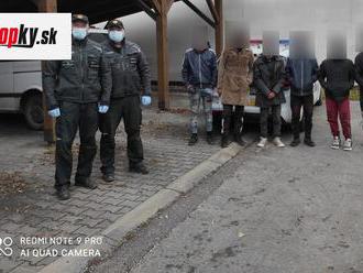 Policajti našli šesť mladých Afgáncov na parkovisku pri nákupnom centre v Čadci