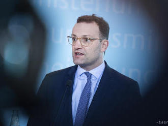 Nemecký minister zdravotníctva Spahn predstihol v popularite Merkelovú