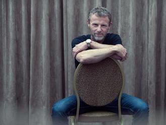 Nesbø bez detektiva Holea. Nový román se skvěle hodí k pošmourné zimě