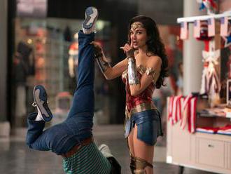 Film Wonder Woman 1984 promítá jen třetina amerických kin, v Číně pohořel