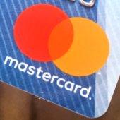 Pornhub má problém: společnosti Visa i Mastercard pozastavily platby