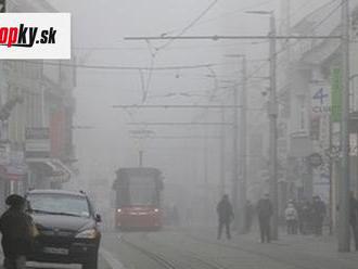 Víkendové počasie na predvianočnej nálade nepridá: Vodiči, POZOR! Hrozí mrznúce mrholenie