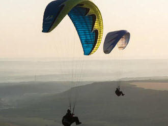 Motorový alebo akrobatický paragliding - najjednoduchšia forma lietania s poriadnou dávkou vzrušenia