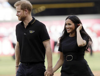 Harry a Meghan sa vzdali značky SussexRoyal