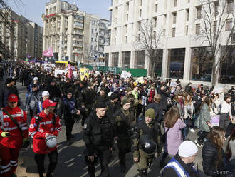 V ruských regiónoch sa konali protesty proti ústavným zmenám