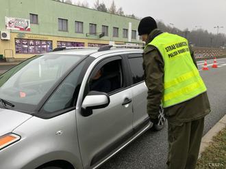 Pri tranzite cez územie ČR je potrebná nóta veľvyslanectva SR