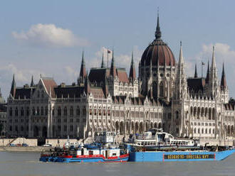 Maďarský parlament schválil zákon o posilnení právomocí vlády