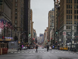 Do New Yorku priplávala nemocničná loď vojenského námorníctva