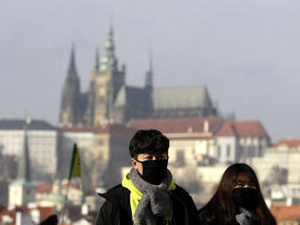 Českí poslanci schválili predĺženie núdzového stavu do 17. mája