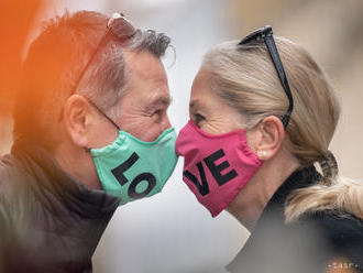 Nosenie rúšok bude v Grécku povinné vo verejnej doprave a obchodoch