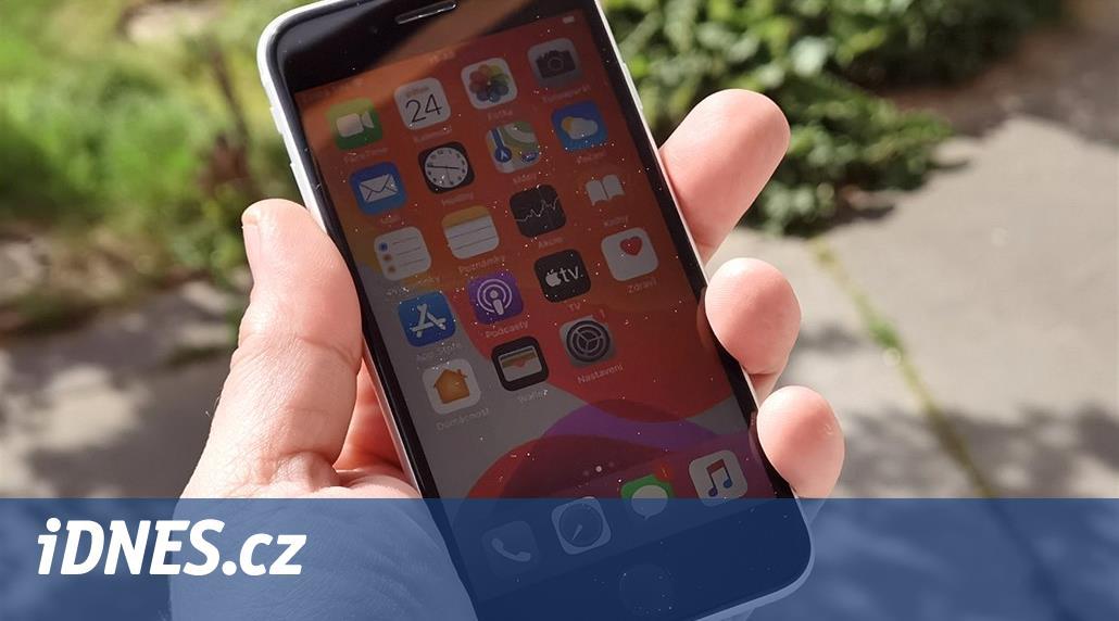 Málokdy udělá stará věc takovou radost. Recenze iPhone SE 2020