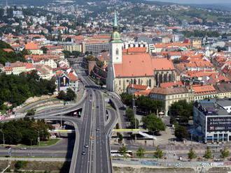 Bratislava získa do výlučného vlastníctva budovu Lekáreň u Salvátora