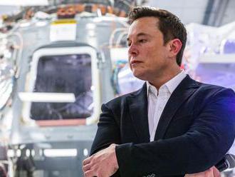 Elon Musk ignoroval nařízení a otevřel továrnu v Kalifornii, dočkal se výjimky