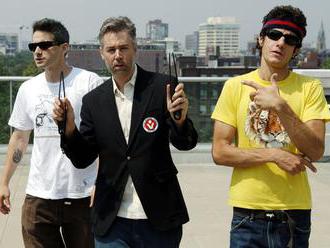 Triumfy stranou. Beastie Boys si ve filmu utahují ze svých mladších já