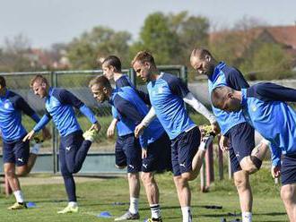 Pro fotbalisty tři testy na covid-19. Jak to bude s karanténou, zatím jasné není