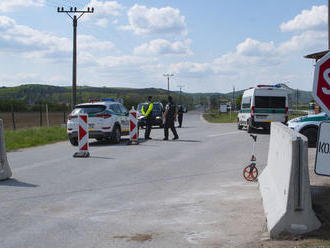 Výnimky pre pendlerov prichádzajúcich z Rakúska a ČR sa majú upraviť