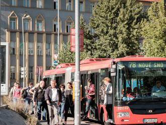 S otvorením škôl sa mierne zvýši počet autobusov