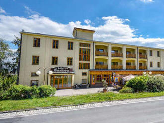 Hotel Smokovec *** Dovolenka v centre Tatier s polpenziou a wellness.