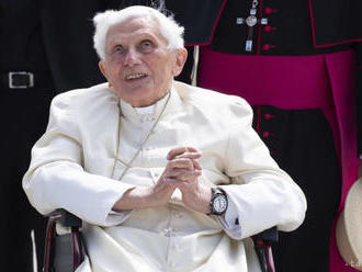 Benedikt XVI. sa po návšteve brata v Nemecku vrátil do Vatikánu