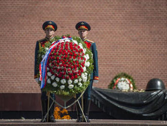 Putin a Lukašenko odhalili pamätník na počesť sovietskych vojakov