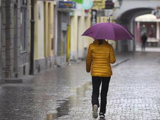 Núdzovým stavom a zákazom zhromažďovania sa budeme zaoberať v utorok, oznámil Matovič