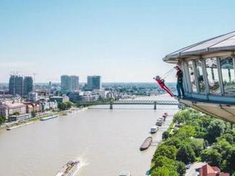 Skywalk na veži UFO -  360° panoramatický adrenalínový výhľad na Bratislavu.