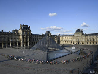 Louvre znovu otvorili pre návštevníkov, musia dodržiavať opartenia