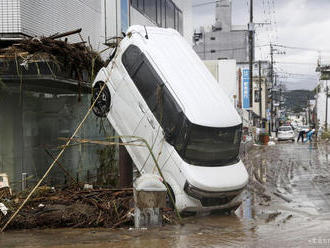 Silný dážď bráni v Japonsku záchranným akciám po tragických záplavách