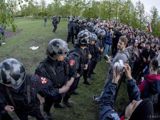 Ruská polícia robila prehliadky v bytoch kritikov Kremľa