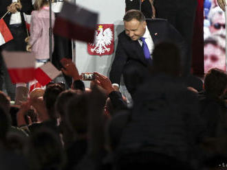 Poľské voľby vyhral úradujúci prezident Andrzej Duda