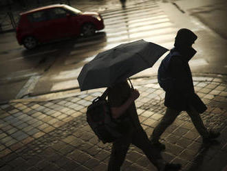 Meteorológovia varujú pred povodňami v 15 okresoch