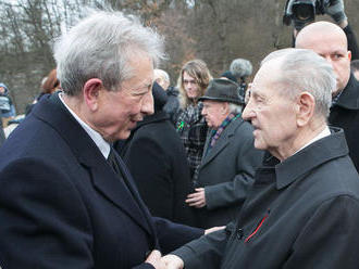 Jakeš. Pochoval režim, za jeho zločiny nepykal