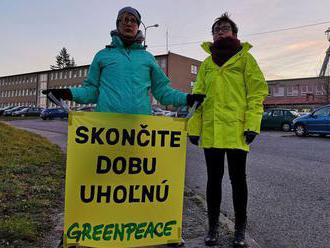 Aktivisti dostali za protest na ťažobnej veži v Novákoch pokutu