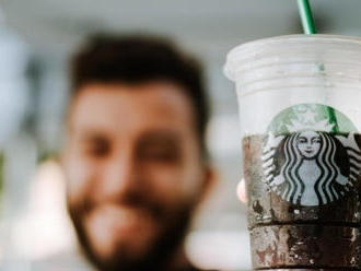 Najznámejšia sieť kaviarní na svete: Starbucks, ako ho poznáme dnes, nemusel existovať