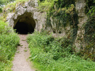 Čertova pec - útočisko čertov, zbojníkov aj neandertálcov