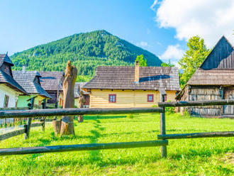 Ružomberok pri skanzene Vlkolínec a Bešeňovej: Penzión Malino až pre 4 osoby s polpenziou.