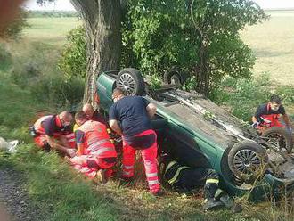 Vážna nehoda pri Piešťanoch. Jedna obeť, štyria zranení